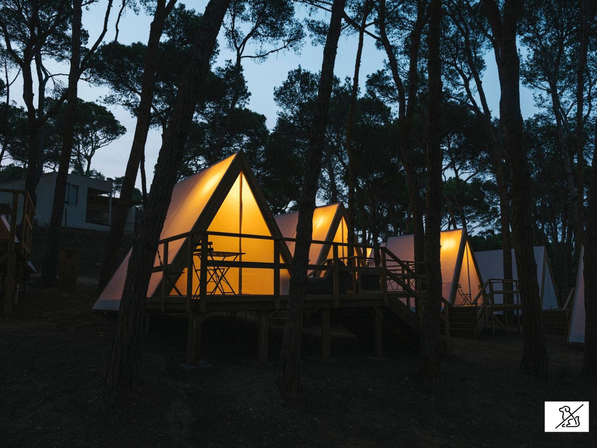 Wecamp Cala Montgo Hotel L'Escala Exterior photo